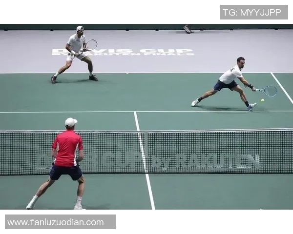 赛后分析:西安网球队与重庆网球队在比赛中的战术灵活性对比 赛后分析:西安网球队与重庆网球队在比赛中的战术灵活性对比